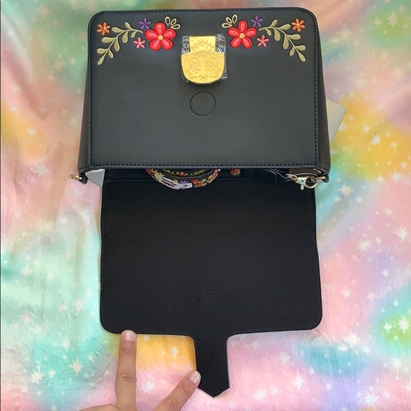 Disney Store Collection - Picture 4 of 7